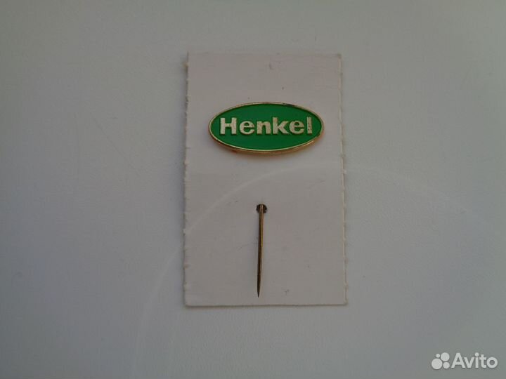 Значок Henkel новый