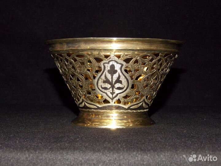 Конфетница