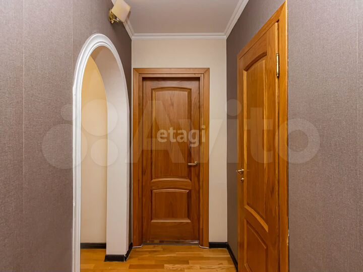 3-к. квартира, 98 м², 8/10 эт.