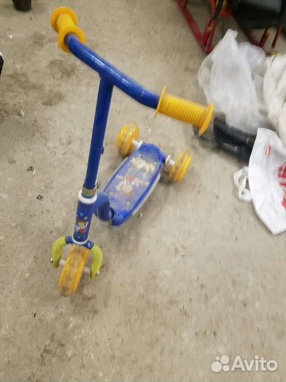 Самокат детский трехколесный почти новый