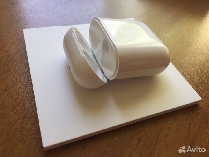 Зарядный кейс для наушников Apple Airpods 1/2