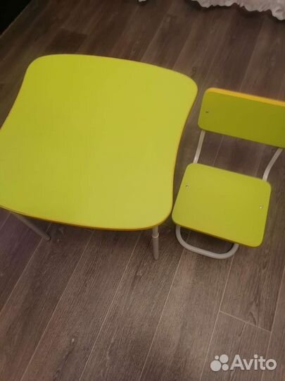 Детский стол и стул
