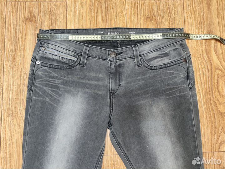 Levi's Джинсы женские 34