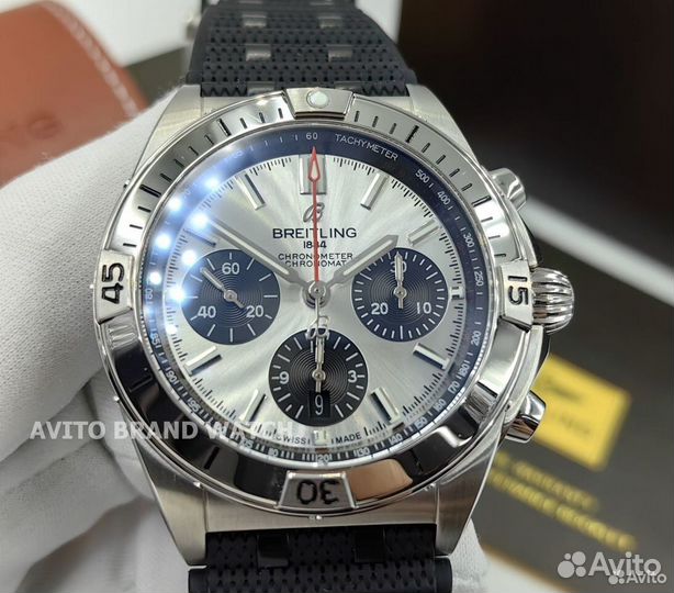 Час Breitling Chronomat B01 42 стальные новые