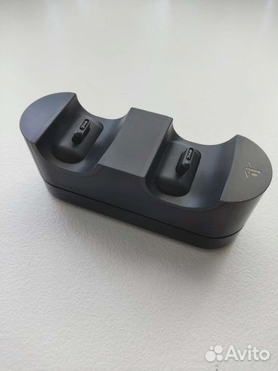 Sony PS4 PlayStation 4 Slim 1Tb + 2 геймпада