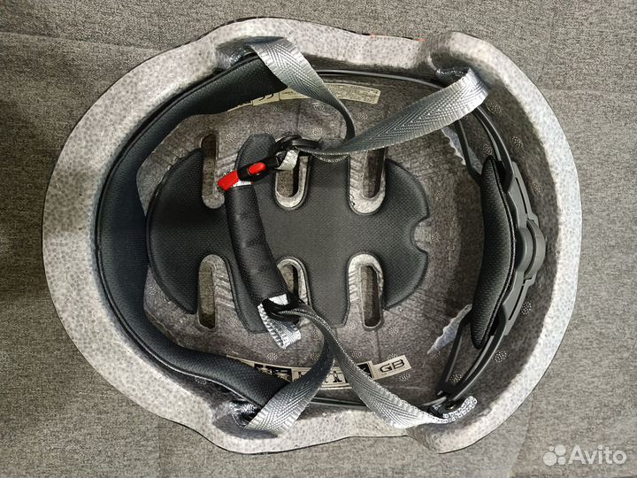 Шлем защитный GUB р-р L 56-61 см
