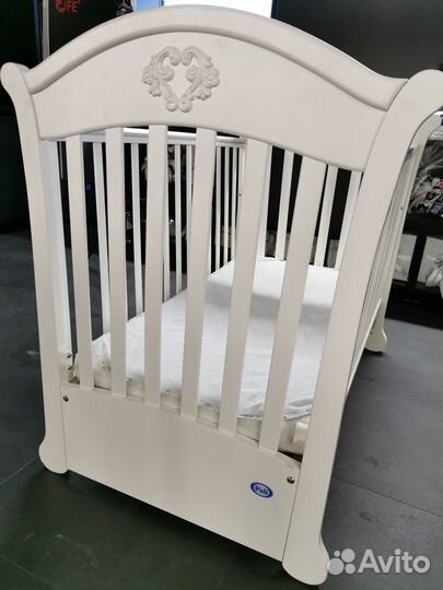 Продам детскую кроватку