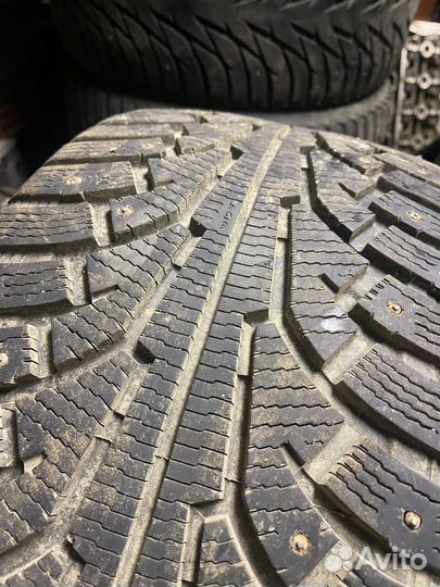 Nokian Tyres Hakkapeliitta 5 SUV 295/30 R22 103T