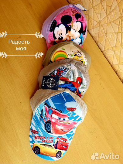 Детская одежда Новые кепки и купальники детские