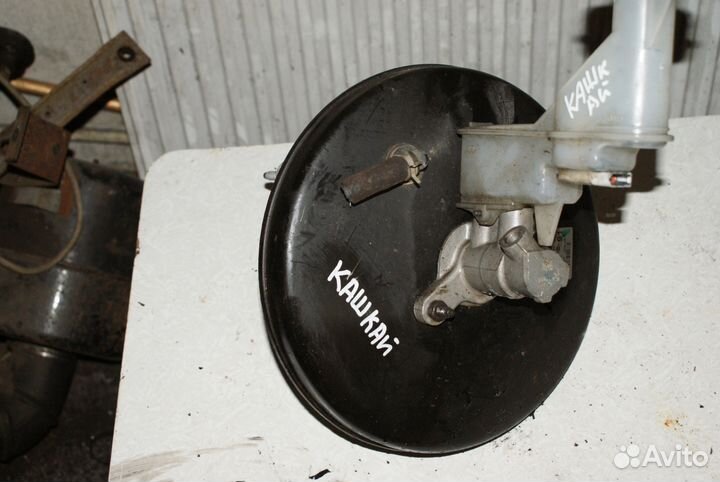 Вакуумный усилитель тормозов Nissan Qashqai J10