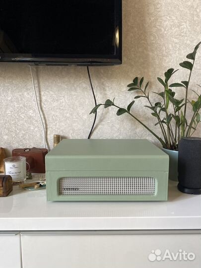 Проигрыватели Crosley Voyager