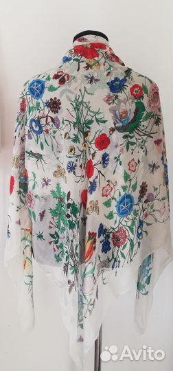 Шелковый платок gucci