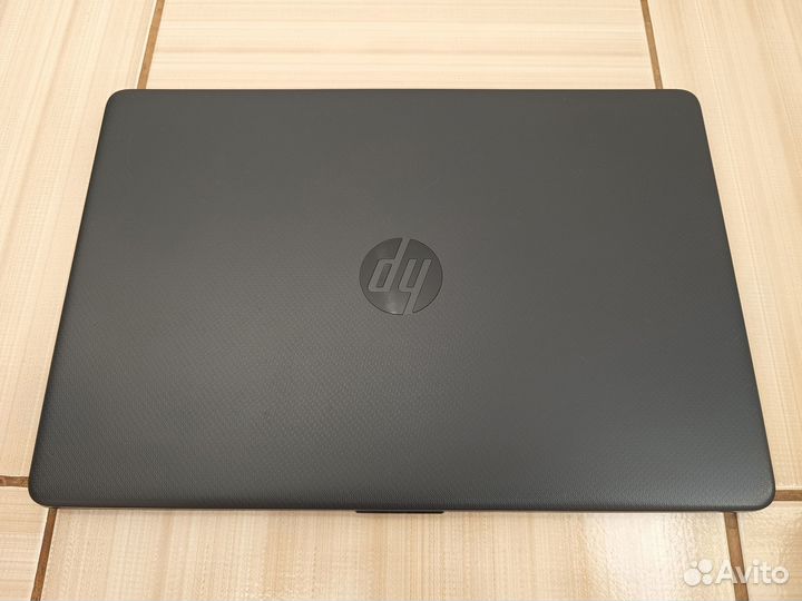 Ноутбук HP Laptop 15s-eq1041ur