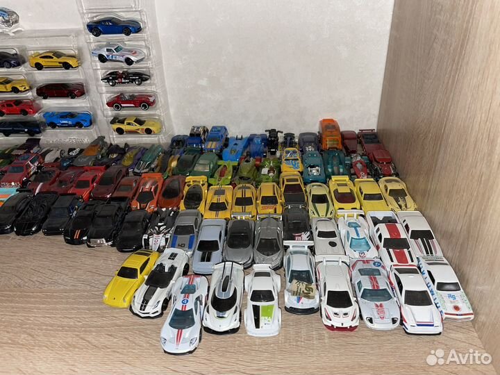 Hot wheels машинки