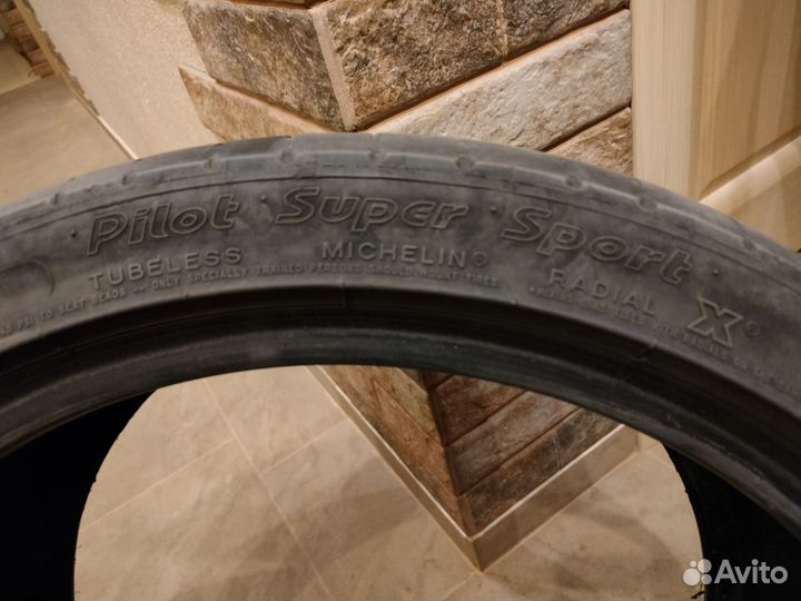 Michelin Pilot Super Sport 245/35 R18