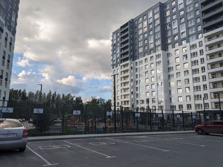 2-к. квартира, 62 м², 10/16 эт.