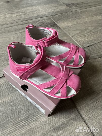 Босоножки,туфли,сандали на девочку новые р.25