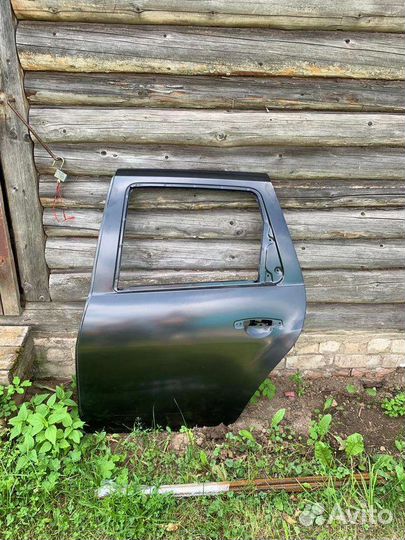 Дверь задняя левая renault duster 1