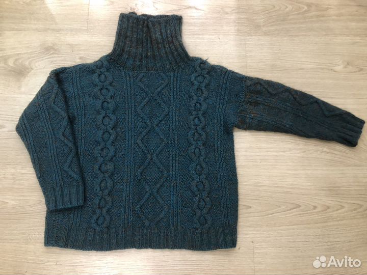 Свитер шерстяной ручная работа