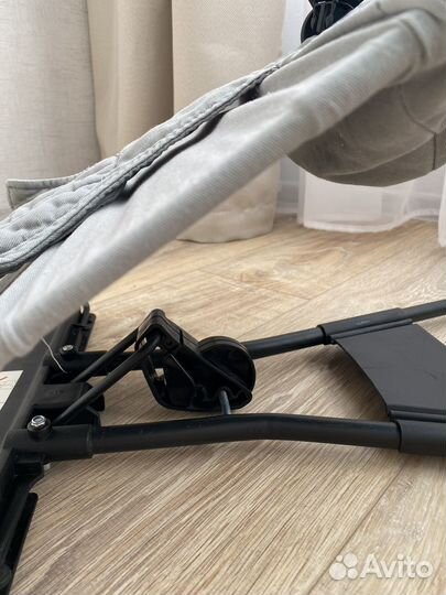 Шезлонг детский