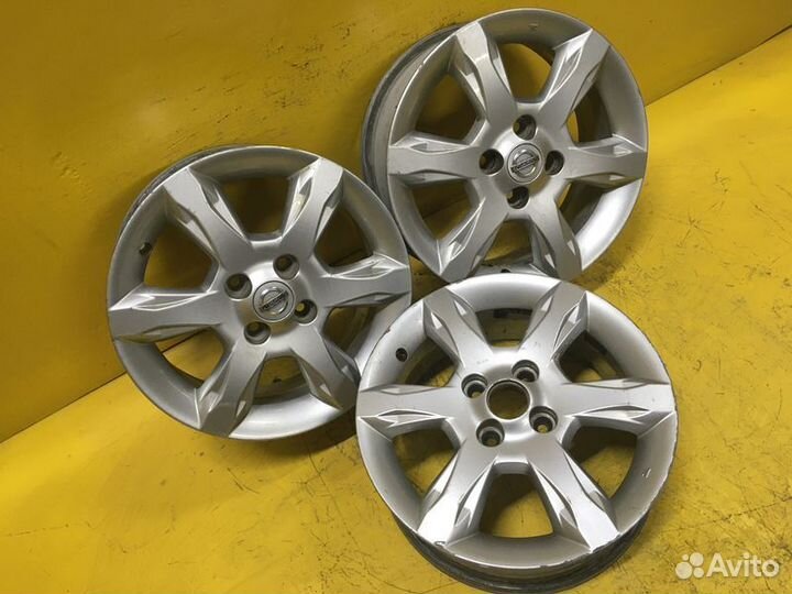 Есть трещина. 3 шт. Диски - диаметр 15 PCD 4х100