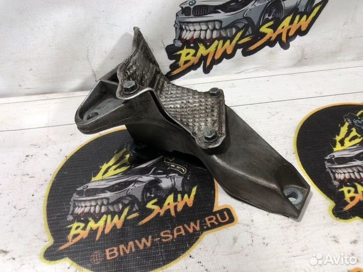 Кронштейн АКПП правый Audi A4 B5 APS 2001