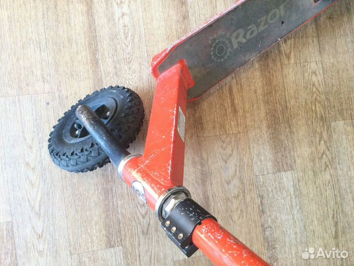 Дёртовый самокат Razor Authentic RDS