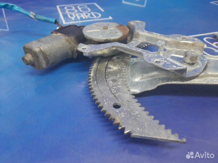 Стеклоподъемник передний левый Honda Cr-V RD1