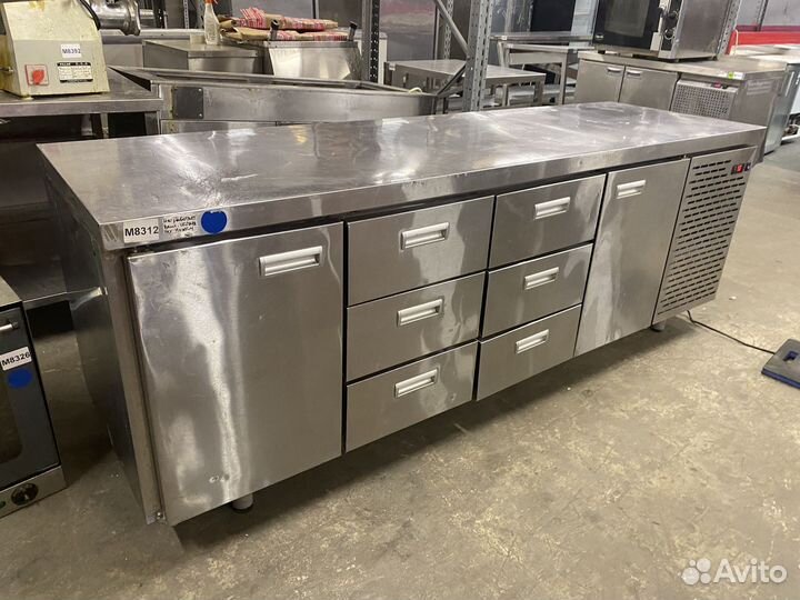 Холодильный стол