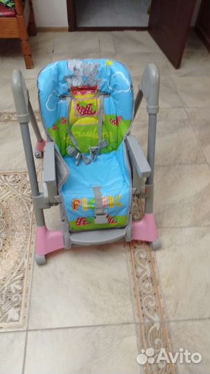 Детский стульчик для кормления