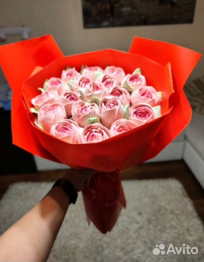 Сладкий букет из роз