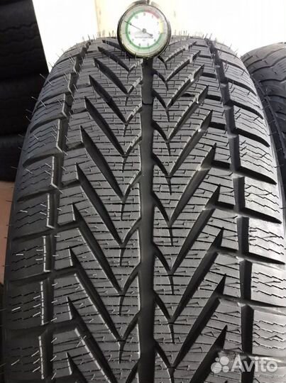 Vredestein Wintrac Xtreme 235/55 R17 103V