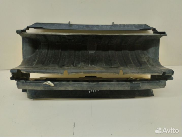 Воздухозаборник наружный Land Rover Discovery 3 L3