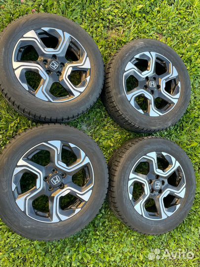 Диски оригинал Honda шины 235/60 R18 nokian