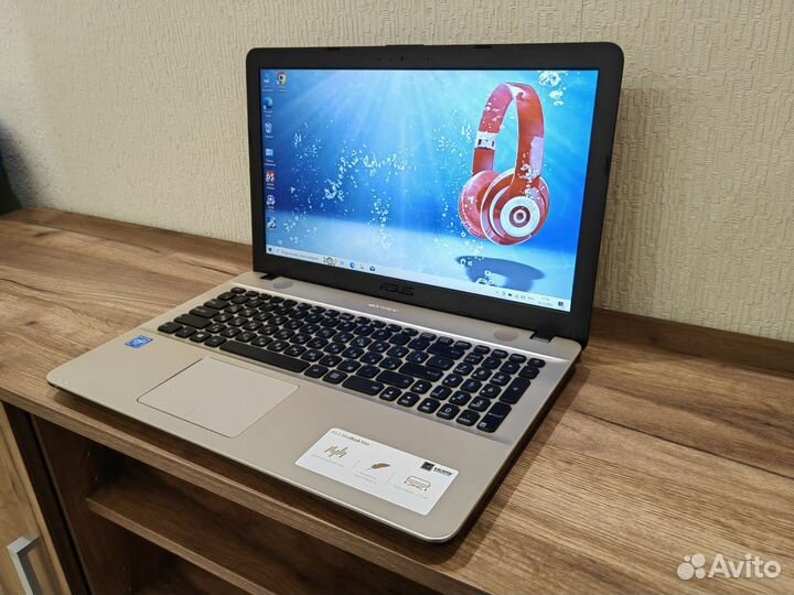 Asus 2 ядра / 4 гб / SSD 256 гб