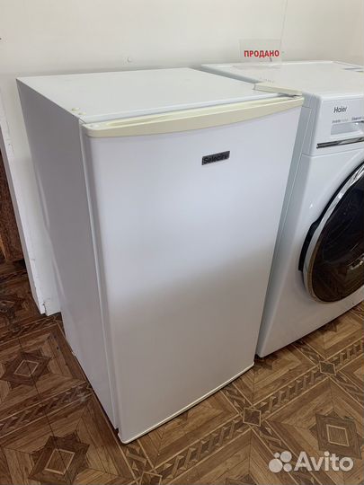 Холодильник маленький б/у
