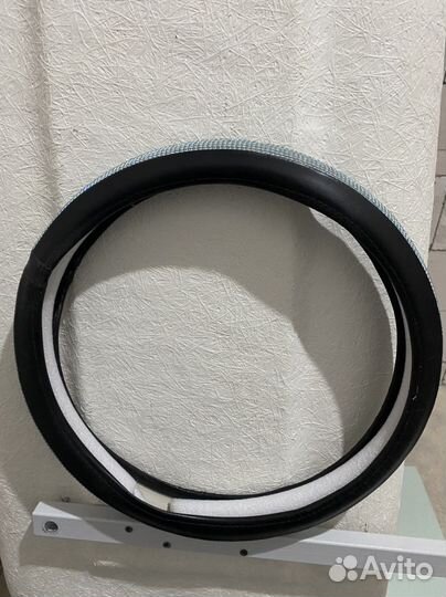 Оплетка на руль со стразами