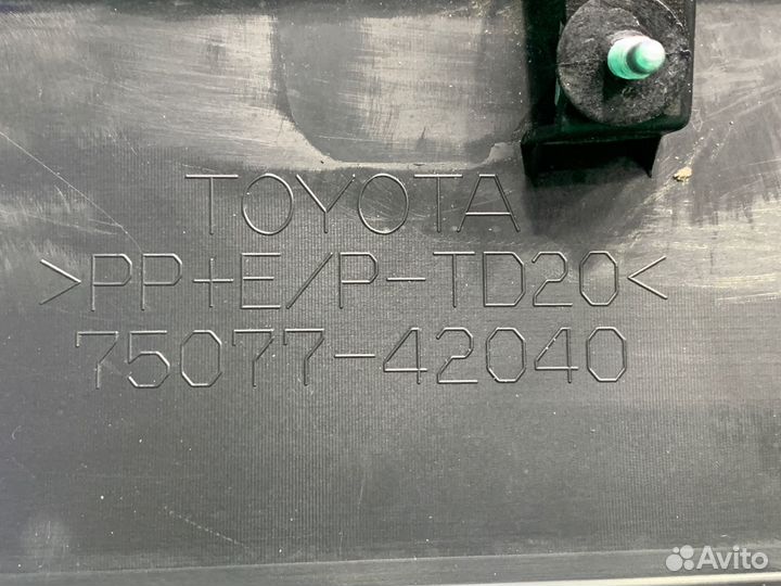 Накладка двери задняя правая Toyota Rav4 XA50 2018