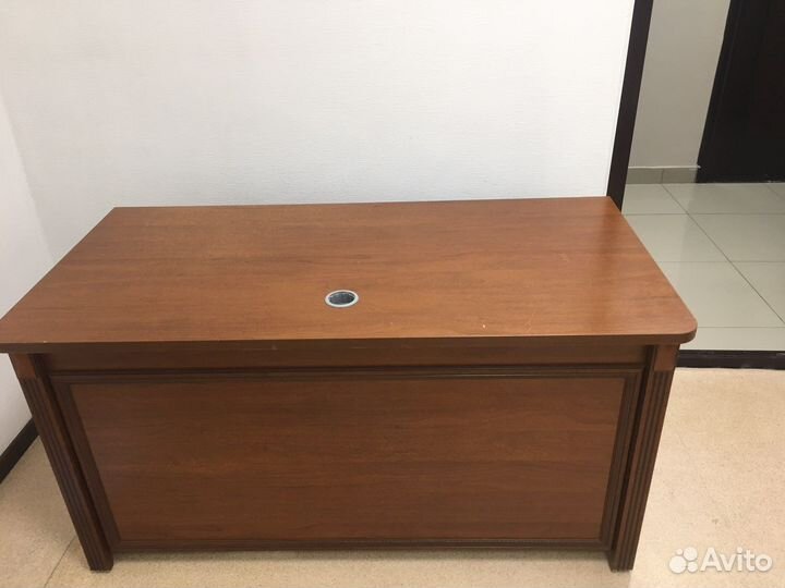Стол офисный