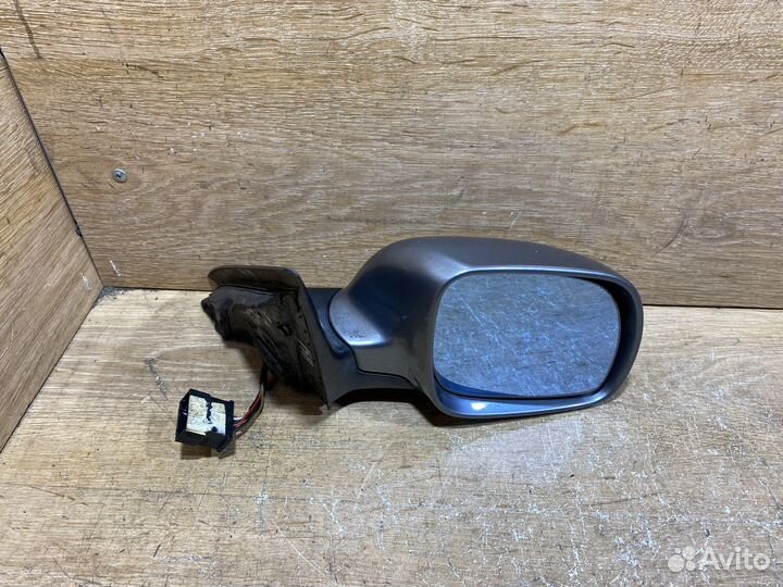 Зеркало правое Audi A6 C5 Арт. 7721511