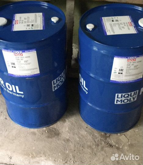 Легкомоторное масло Liqui Moly Top Tec 4200 5W-30