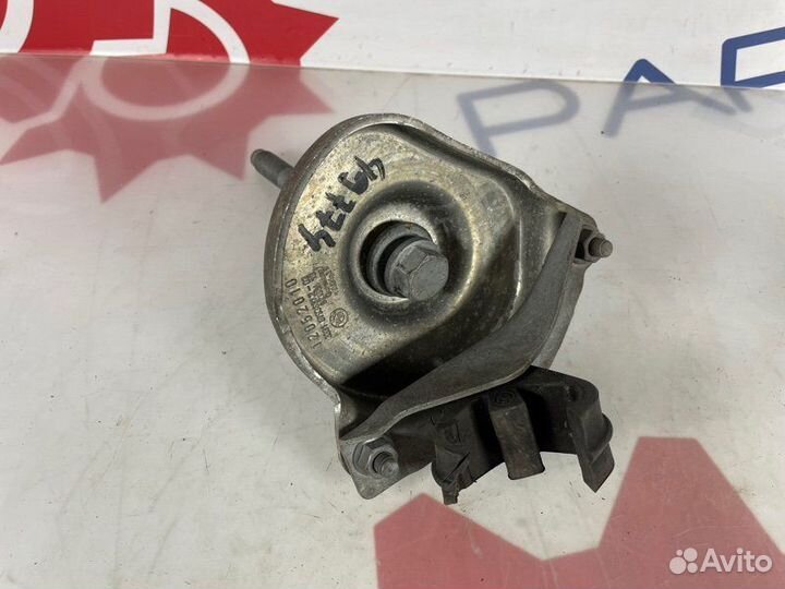 Упорная шайба задняя левая Bmw 5 F10 2.5 2010