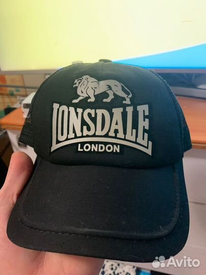 Бейсболка lonsdale