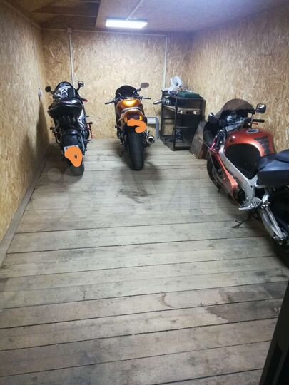 Гараж, > 30 м²