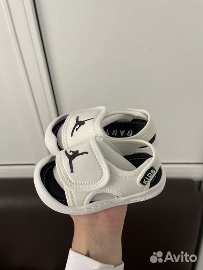 Сандали детские