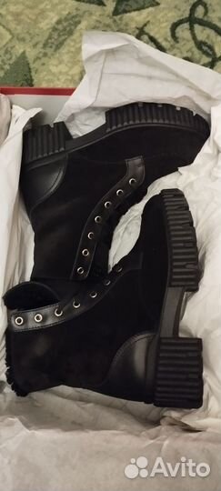 Ботинки женские зимние 38 размера