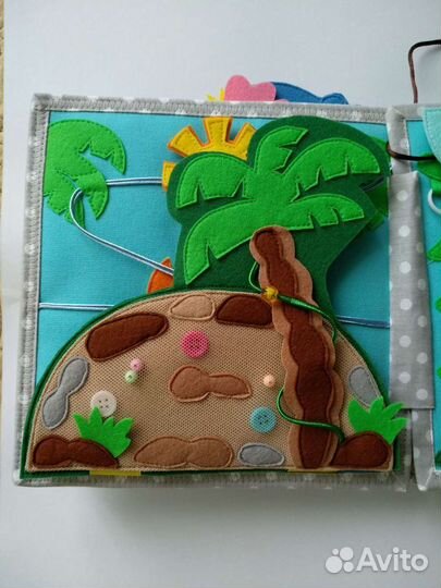 Развивающая книжка из фетра