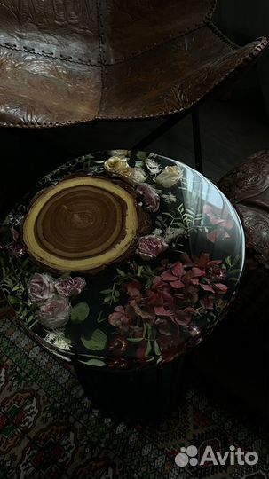 Дизайнерский журнальный столик из эпоксидной смолы