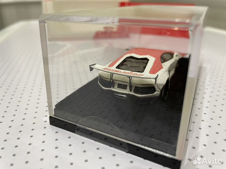 Lamborghini Aventador LB Performance 1/64