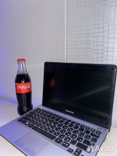 Ноутбук samsung